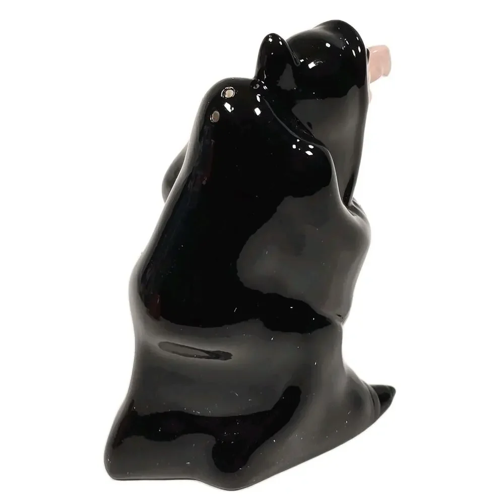 Disney Classic Snow White Evil Witch & Poisoned Apple Salt & Pepper Shakers